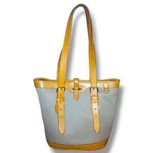Pre-loved Vintage Dooney & Bourke Taupe Cabriolet Bucket Bag